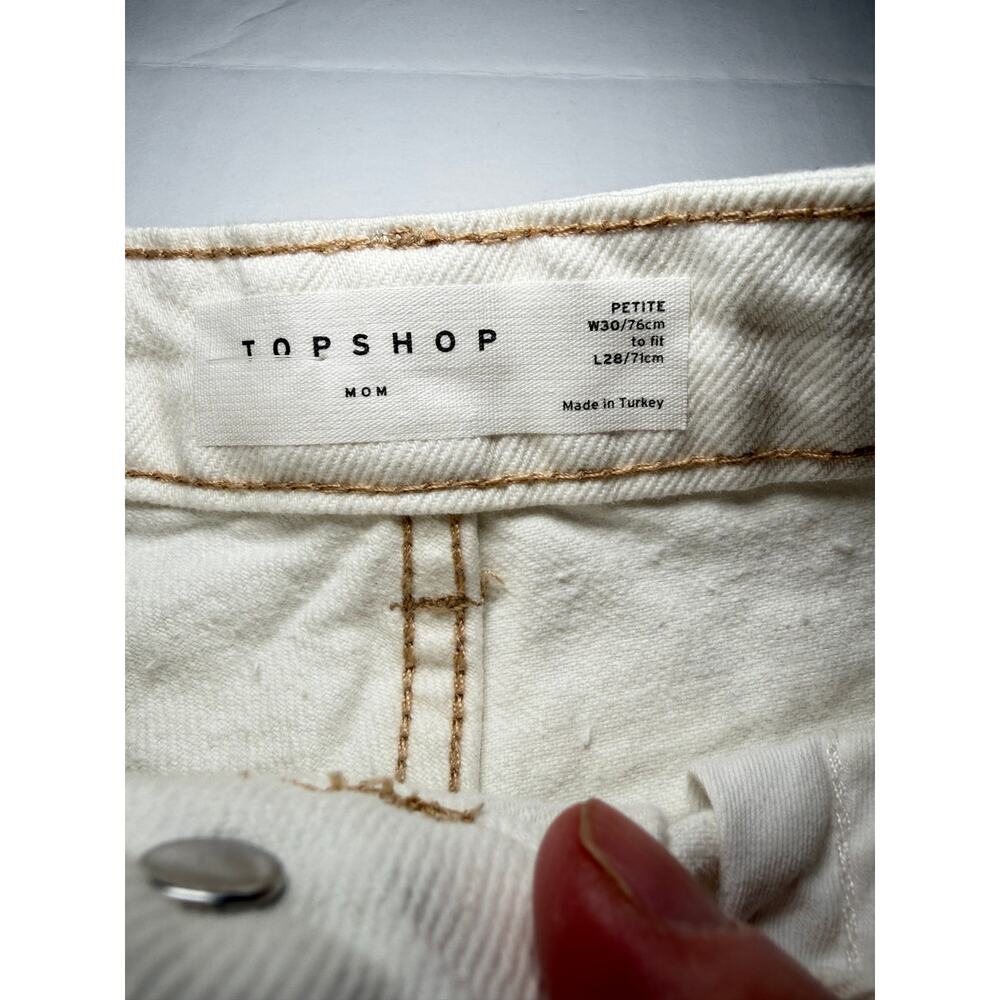 Topshop Mom jeans in white denim with a high-rise fit. - Picture 4 of 8
